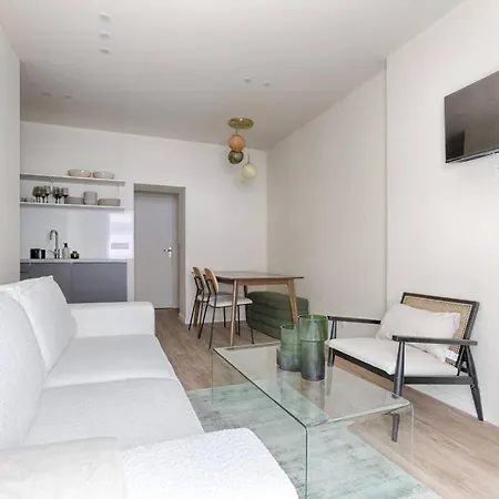 Alesia/remy Dumoncel : Charming 1br-4p *